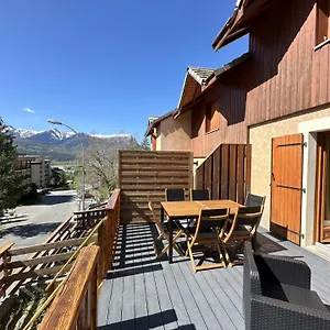 T3 Au Plan D'eau D'embrun Avec Garage Et Terrasse Embrun
